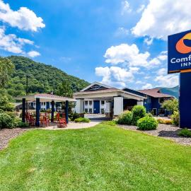 Comfort Inn near Great Smoky Mountain National Park: Maggie Valley şehrinde bir otel