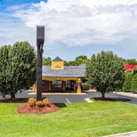 Quality Inn Albemarle, хотел в Albemarle