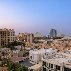 Premium 1BR with Iconic Skyline Views with Balcony & Pool