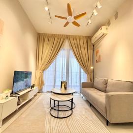 Kingsbay Danga Bay Country Garden by Luxecocoo CK, hotel in Johor Bahru