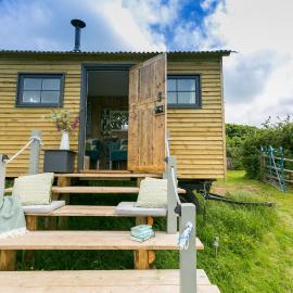 Ynys Hideout, hotel Moelfre-ben