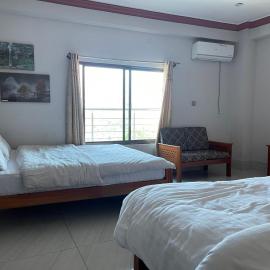 New Kashmir Heaven – hotel w mieście Muzaffarabad