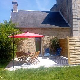 Cottage cosy en pierres à 25 mn de la côte de Granit rose