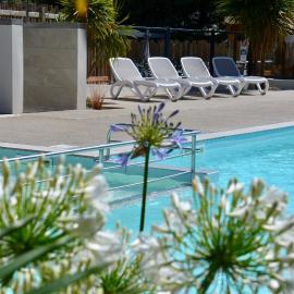 Camping Le Clos Des Pins, hotel v destinaci Longeville-sur-Mer