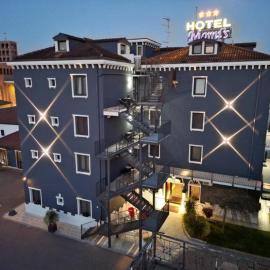 Momi's Hotel, hotel v destinaci Cavarzere