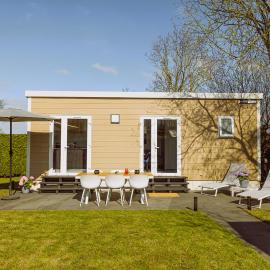 De Frije Fûgel - Een luxe chalet op De Friese Wadden, hotel v mestu Tzummarum