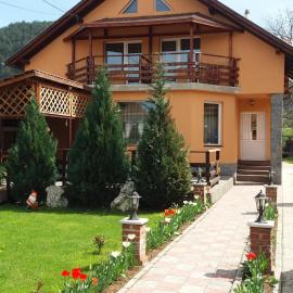 Pensiunea Cold Mountains, hotel in Râşnov