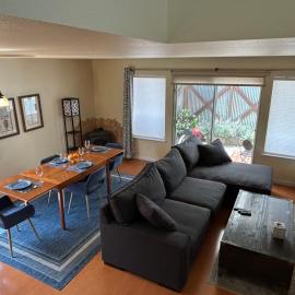 Garys Place, hotel in Santa Rosa