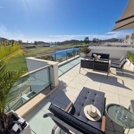 Penthouse Aguilon Golf，普爾皮的飯店