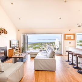 Sea views, Cornwall, Portreath, hot tub, sauna, hotel in Portreath
