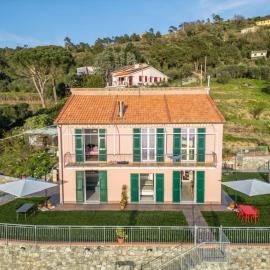 Stella di mare - appartamenti vista incantevole su Moneglia, hótel í Moneglia