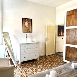 Accommodation near the airport, hotelli Firenzessä