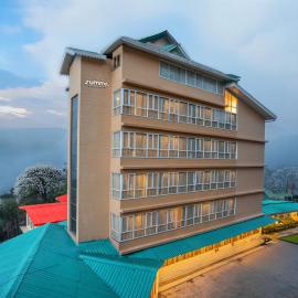 Summit Namnang Courtyard & Spa Near Mg Marg, hotel di Gangtok
