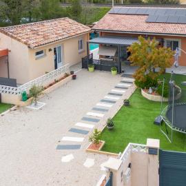 Loge au PtitBonheur - Piscine près de Montélimar