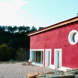 Ananda Guesthouse AL, hotel sa Ourondo