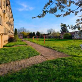 Fast apartment in the Tlmače, hotel v Leviciach