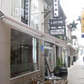 Hostal Linar, hotel u gradu Korunja