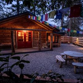 Red Squirrel Log Cabin, hotel in Banavie