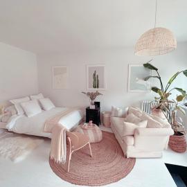 Cozy Coach House