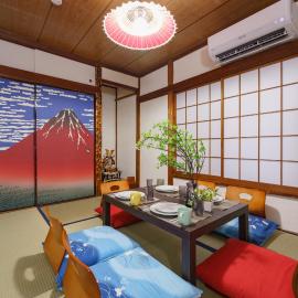 一棟貸切 成田空港直通 駅徒歩11分 浅草直通 3DK 最大10名 和風貸切 日本文化体験 桜 花見 浮世絵b, hotelli kohteessa Yachiyo