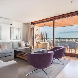 Luxury sea view Apartment in Puerto de Alcudia, hotel in Alcudia