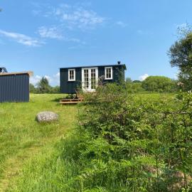 The Hidden Shepherds Hut- Off Grid Retreat