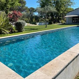 Villa Cireline en Provence, Rognes, La Fontaine du Roy, hotel v destinácii Rognes