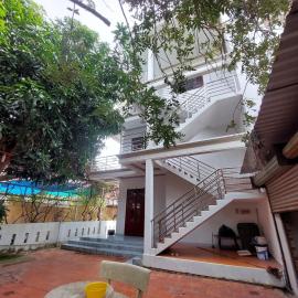 Nhà nghỉ Huyền Linh, hotell sihtkohas Ấp Thiện Sơn