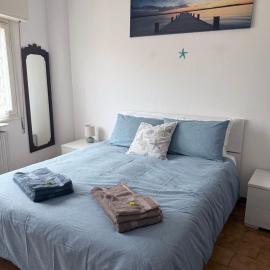 Alassio Family Apartment - Balcone, Cucina, WiFi e Garage, hotel en Alassio