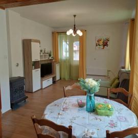 Apartman Rozmari, hotelli kohteessa Lokve