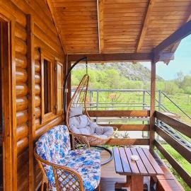 Camp Sunny Hills, hotell i Virpazar