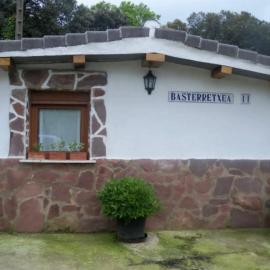 Basterretxea II، فندق في Anoz