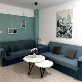 Modern Holiday Appartment With Pool