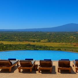 Mamadunia Safari Lodge، فندق في كاراتو