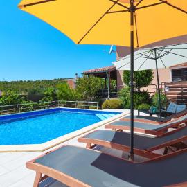 Villa Salvia Mare, hotel v Bilicah