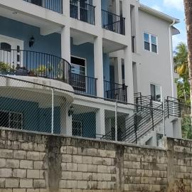 Portland Jamaica! Green and Lush! Volcano and Falls Yes!, hotell i Lennox