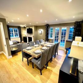 Honey Hill Cottage - 4 Bedroom Detached House, hotel a Cambridge