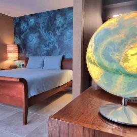 La Chèvre Folle - Stay in Style with FREE basic SELFSERVICE breakfast, hotel in Ostend