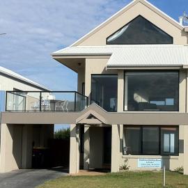 Boathouse Holiday House