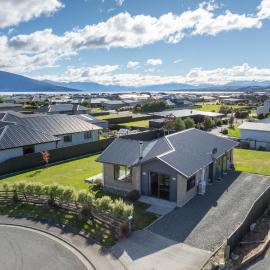 Mountainview Escape - Te Anau Holiday House, Hotel in Te Anau
