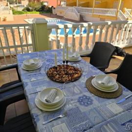 Relax en familia junto al mar Les Palmeres, hotel in Sueca