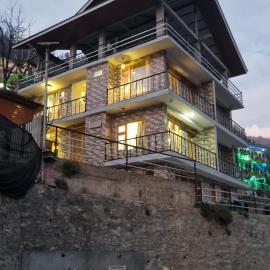 Sukoon Retreat Guesthouse, hotel a Tosh