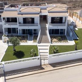 CoWorking and CoLiving Villa