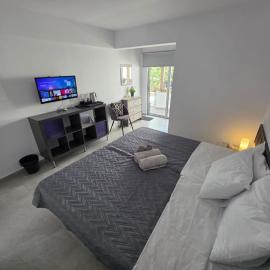 Town centre suites, отель в Ларнаке