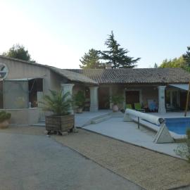 Maison en PROVENCE, hotel a Robion en Luberon