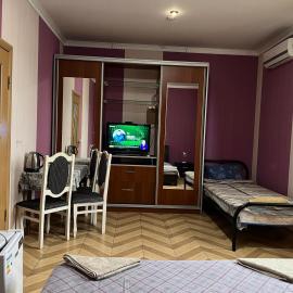 Mini Hotel Leon, hotel a Lalovo