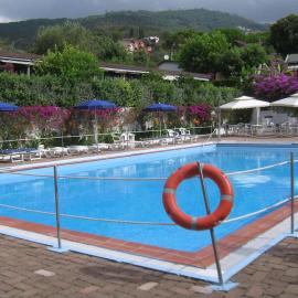 villetta bifamiliare Cherie con parco e piscina