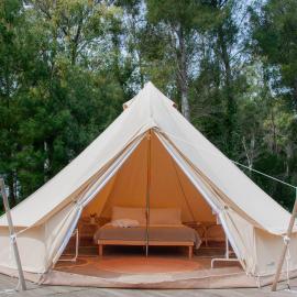 Poesis Park - Glamping, hotel u gradu 'Roca Vecchia'