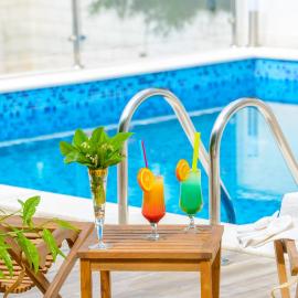 Tandem Apartments with Swimming pool