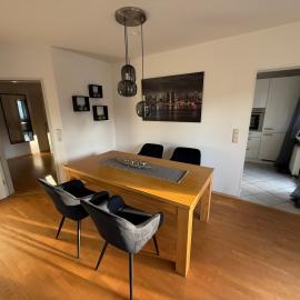 Sehr schöne Wohnung 100 qm zentrale Lage 5 min nach Aachen